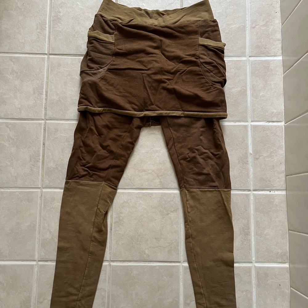 Crossfox skirted leggings